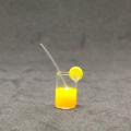 W001 - น้ำส้มคั้นแก้วจิ๋ว